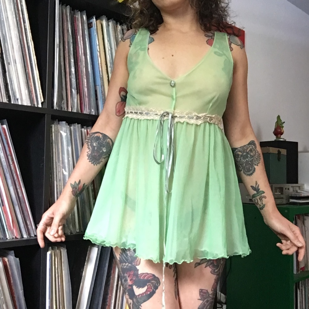 Vintage 1960s night gown